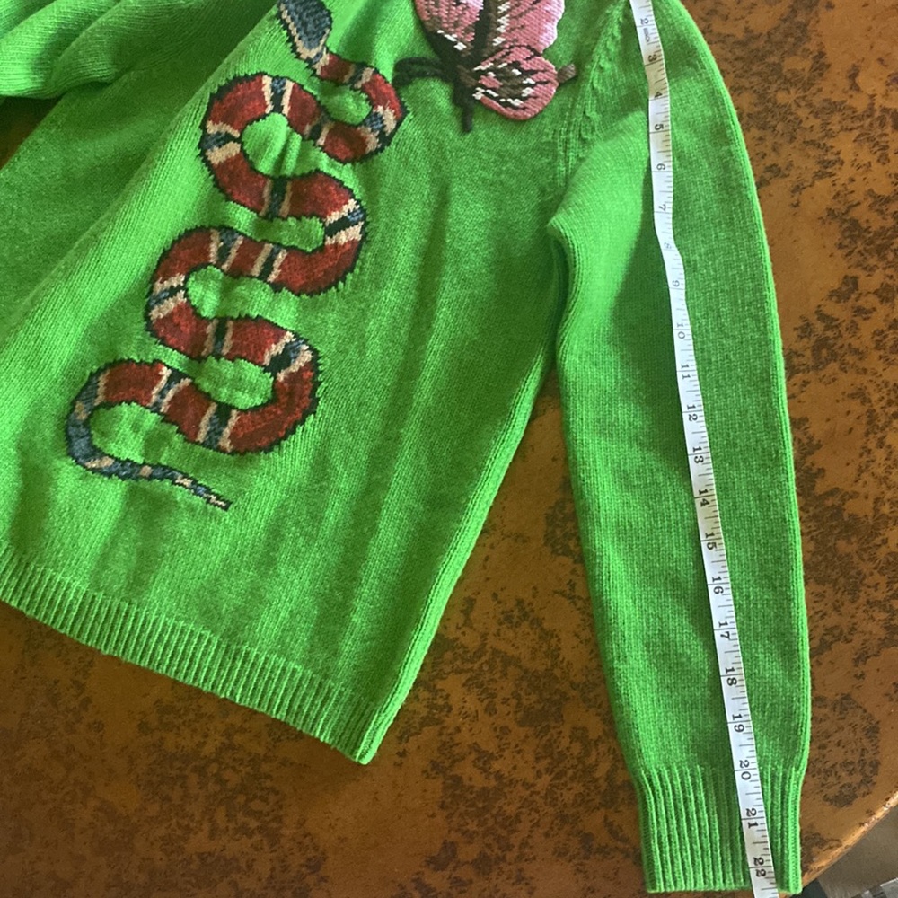 COPY - Gucci
Women's Snake Intarsia Knit Crew Neck Jumpe - Picture 10 of 16